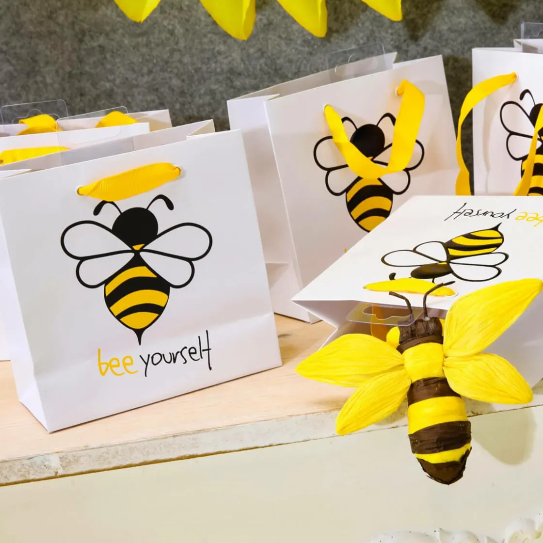 DecoWoerner Decoración De Animales|Decoración De Primavera>Abejas Decorativas 10-14 Cm, 5 Piezas