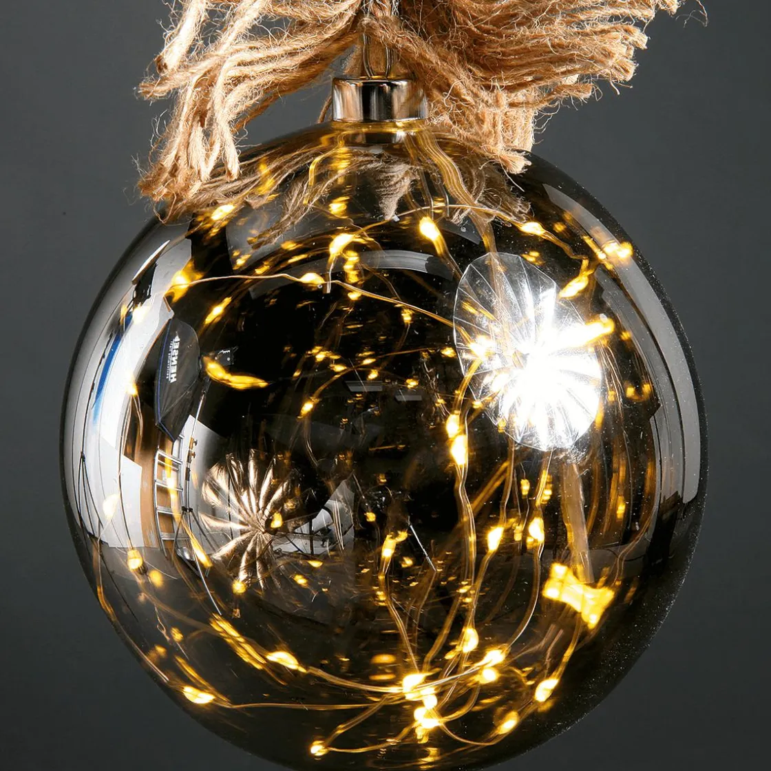 DecoWoerner Luces De Navidad>Bola Micro LED Con Batería, Ø 14 Cm