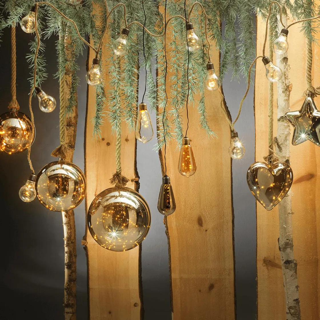 DecoWoerner Luces De Navidad>Bola Micro LED Con Batería, Ø 20 Cm