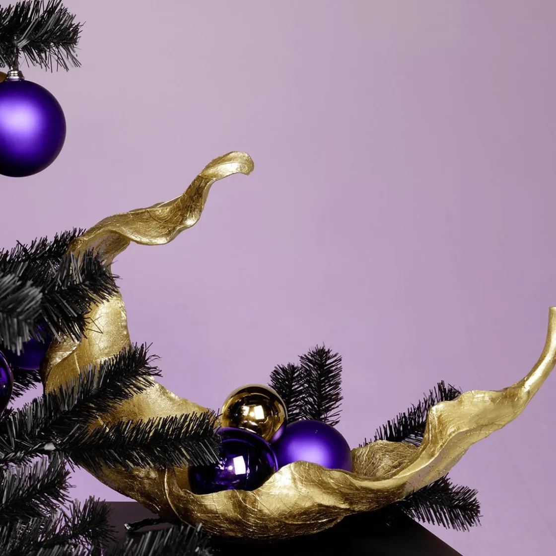 DecoWoerner Bolas De Navidad>Bolas De Navidad Púrpura, Mate, De Plástico Ignífugo, 6 Cm Ø - 24 Piezas