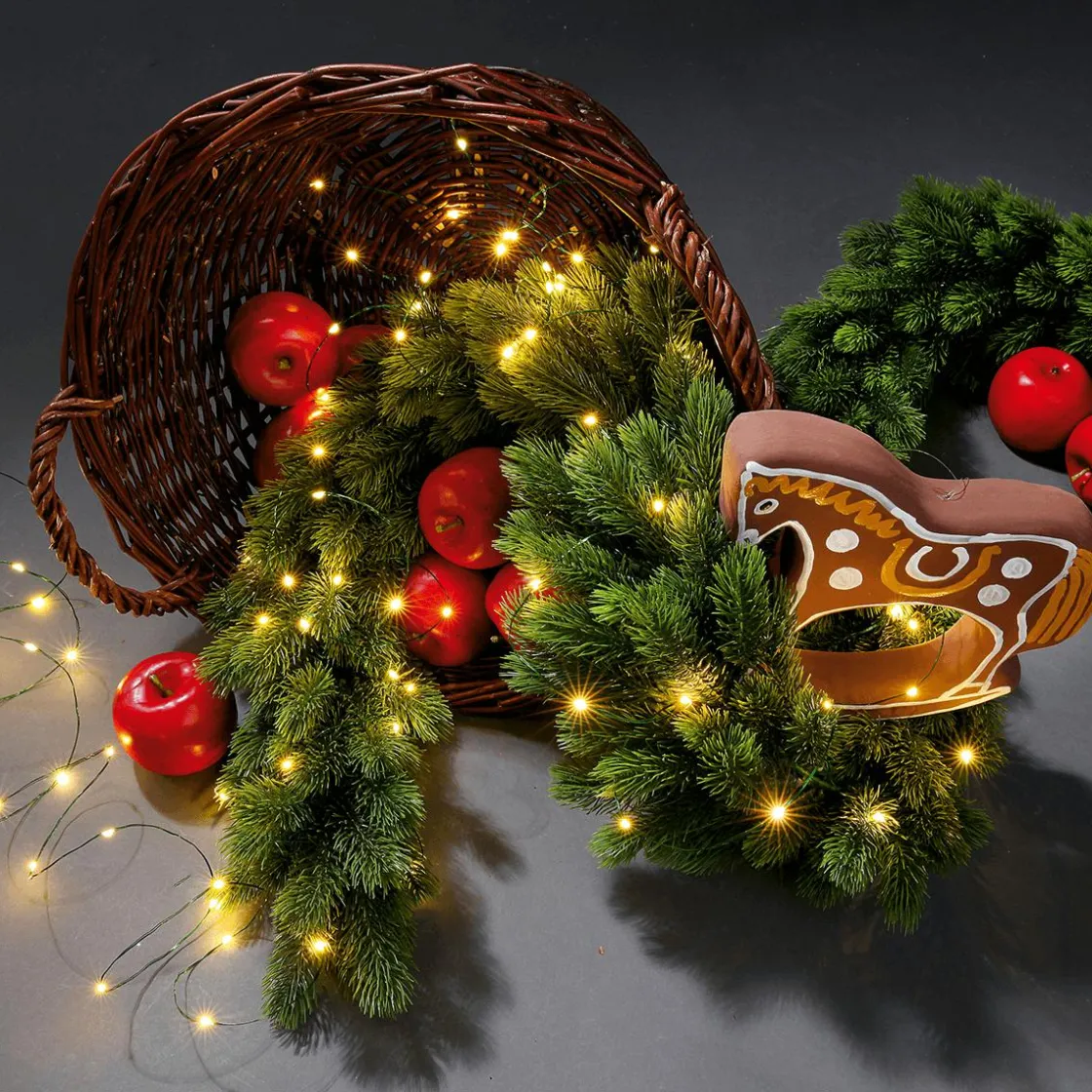 DecoWoerner Luces De Navidad>Cadena De Luces LED Con Alambre Para Exteriores, 50 LED, 5 M