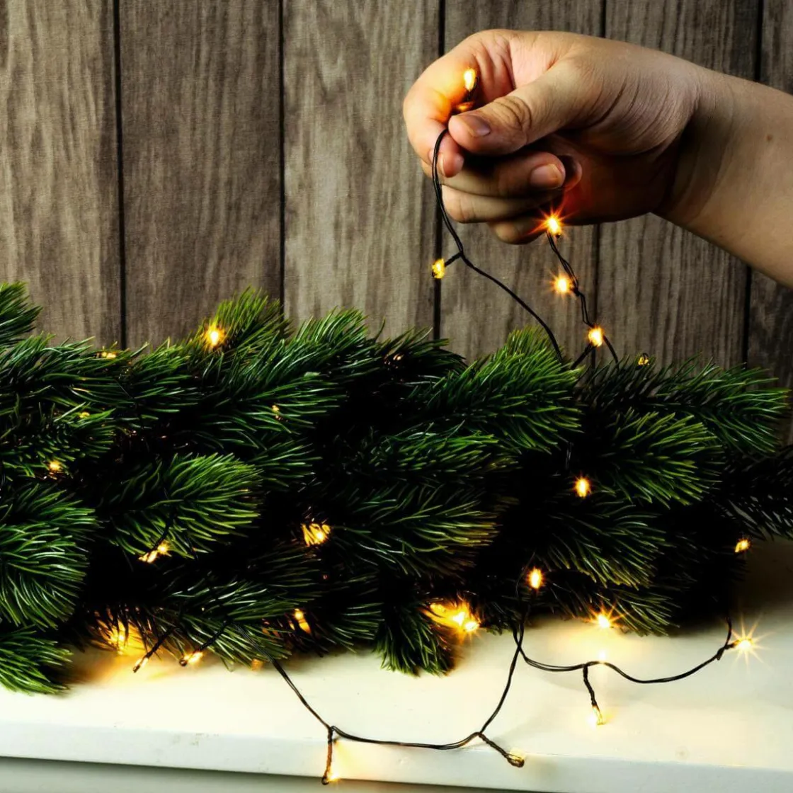 DecoWoerner Luces De Navidad>Cadena De Luces LED Twinkle Para Exterior, 10 M, Negra