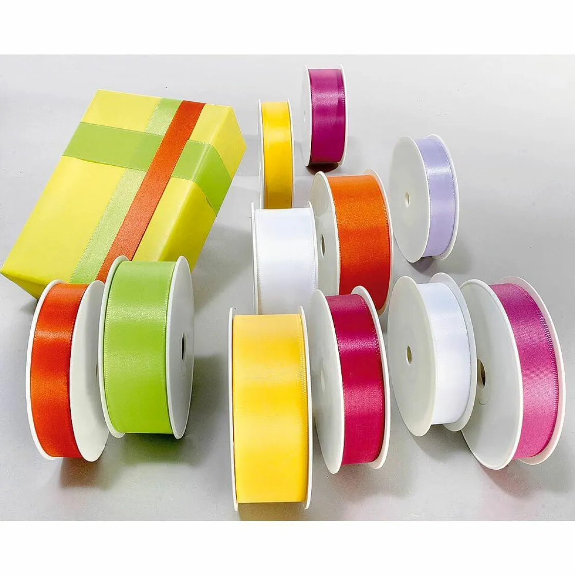 DecoWoerner Cintas De Regalo>Cinta De Tafetán Con Orillo 40 Mm, 50 M, Blanca