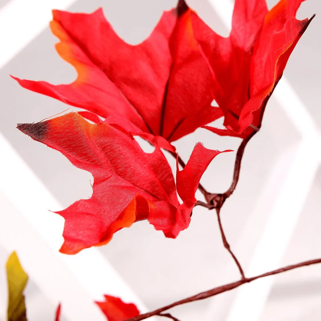 DecoWoerner Decoración De Otoño|Guirnaldas Y Vides>Guirnalda De Arce Roja - Verde 180 Cm