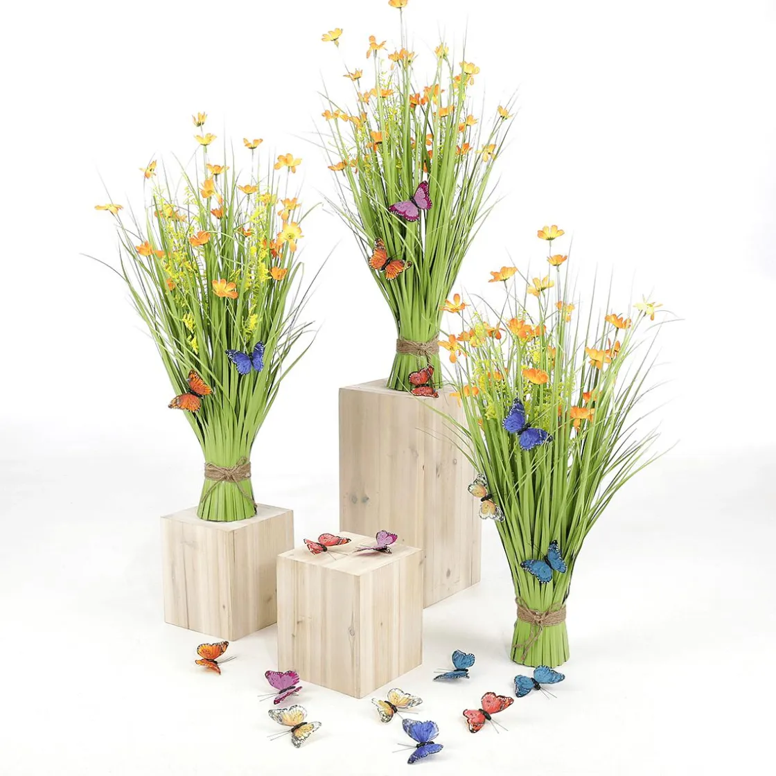 DecoWoerner Decoración De Primavera|Hierba Decorativa>Haz De Gras Artificial Con Flores s De 67 Cm