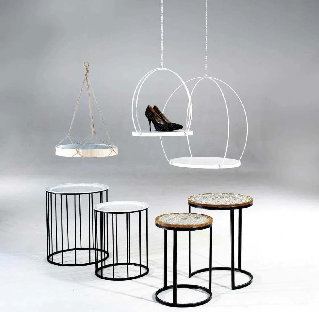DecoWoerner Expositores Para Tiendas|Macetas Y Artículos De Decoración>Juego De Mesa Auxiliar Blanca Negra Redonda De Metal