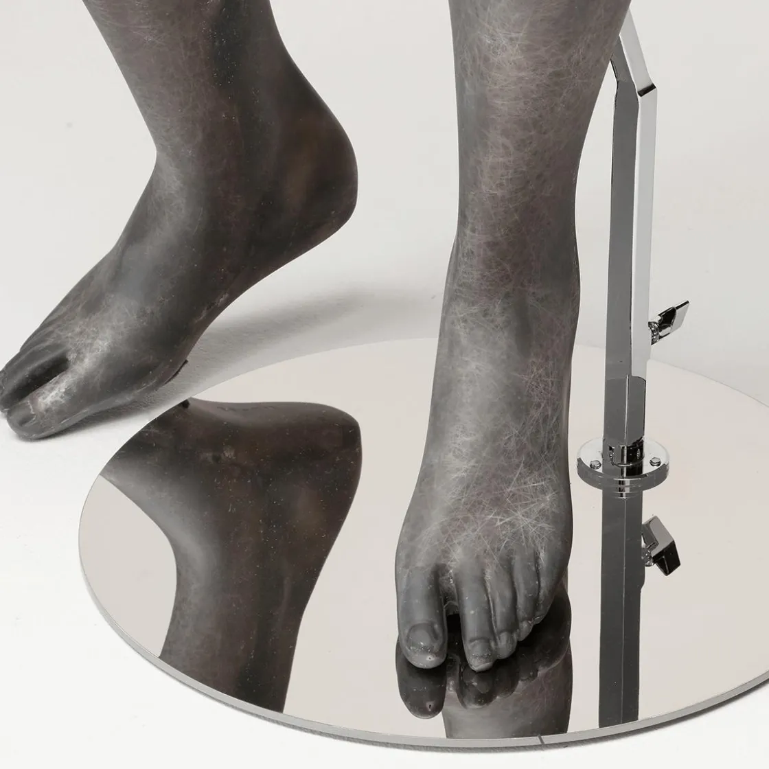 DecoWoerner Maniquíes>Maniquí Premium Hombre, Pierna Derecha Doblada