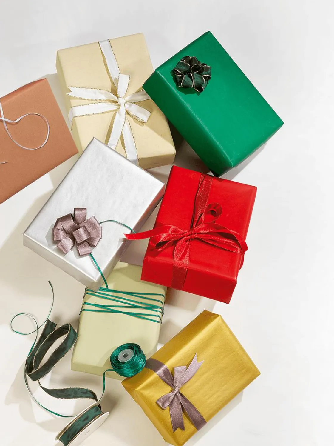 DecoWoerner Papel De Regalo|Go Green - Envoltorio Para Regalo Ecológico>Papel Kraft Liso Reciclado En Colores Arena - Bobina De Papel De Regalo De 50 M