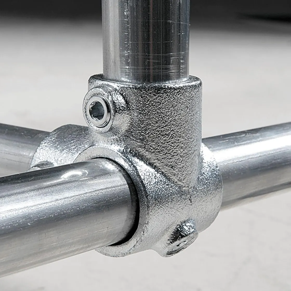 DecoWoerner Percheros>Perchero Con Ruedas FACTORY 160 Cm