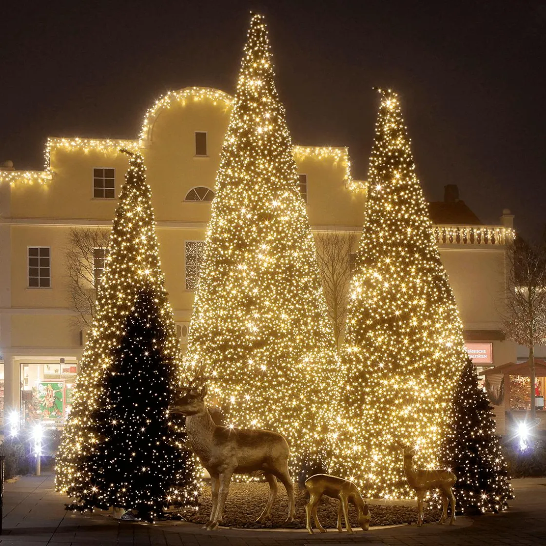 DecoWoerner Árboles Gigantescos>Árbol Gigante Con LED Cálido, Exterior, 650 Cm
