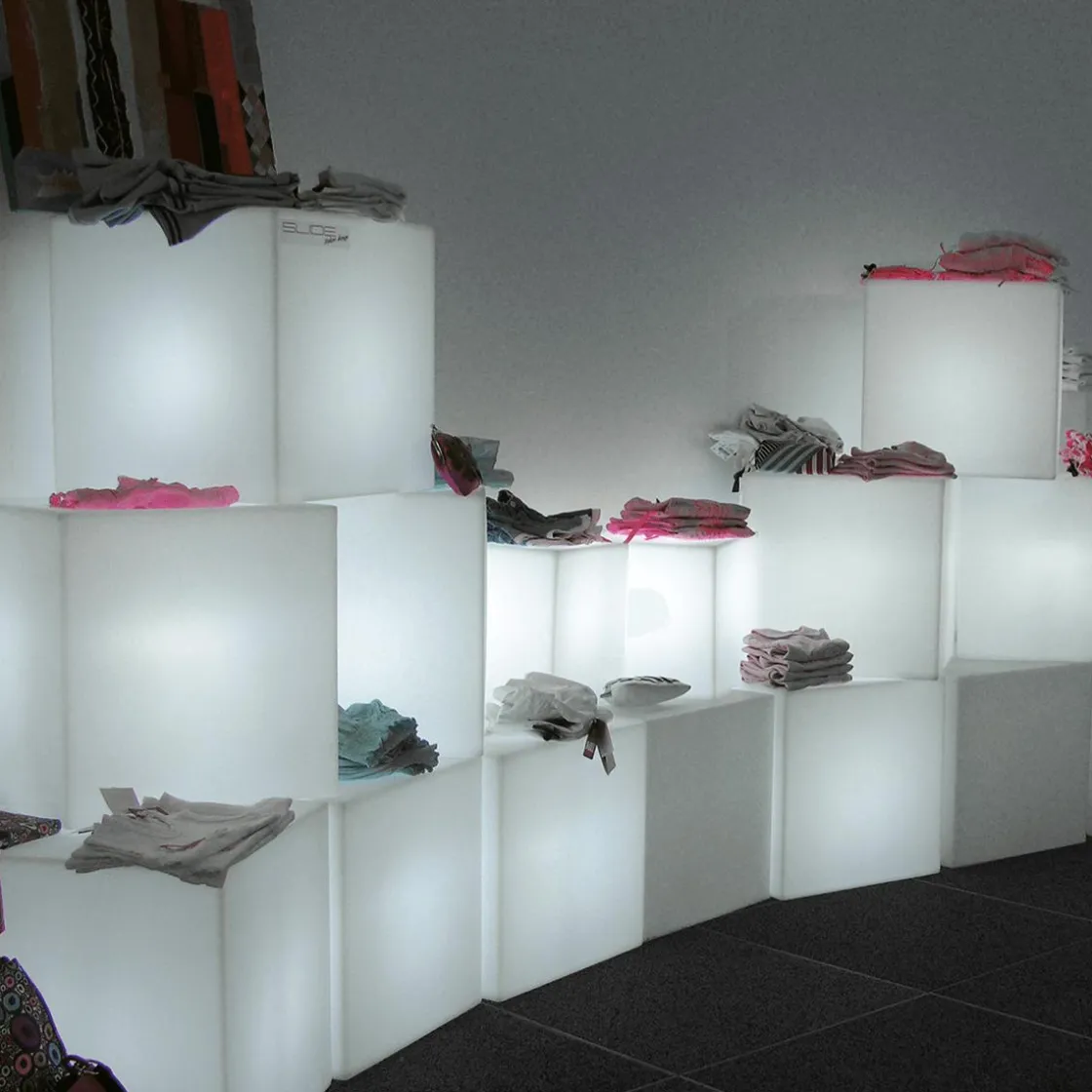 DecoWoerner Luz Decorativa>Slide Cubo Luminoso "Cube", 43 Cm