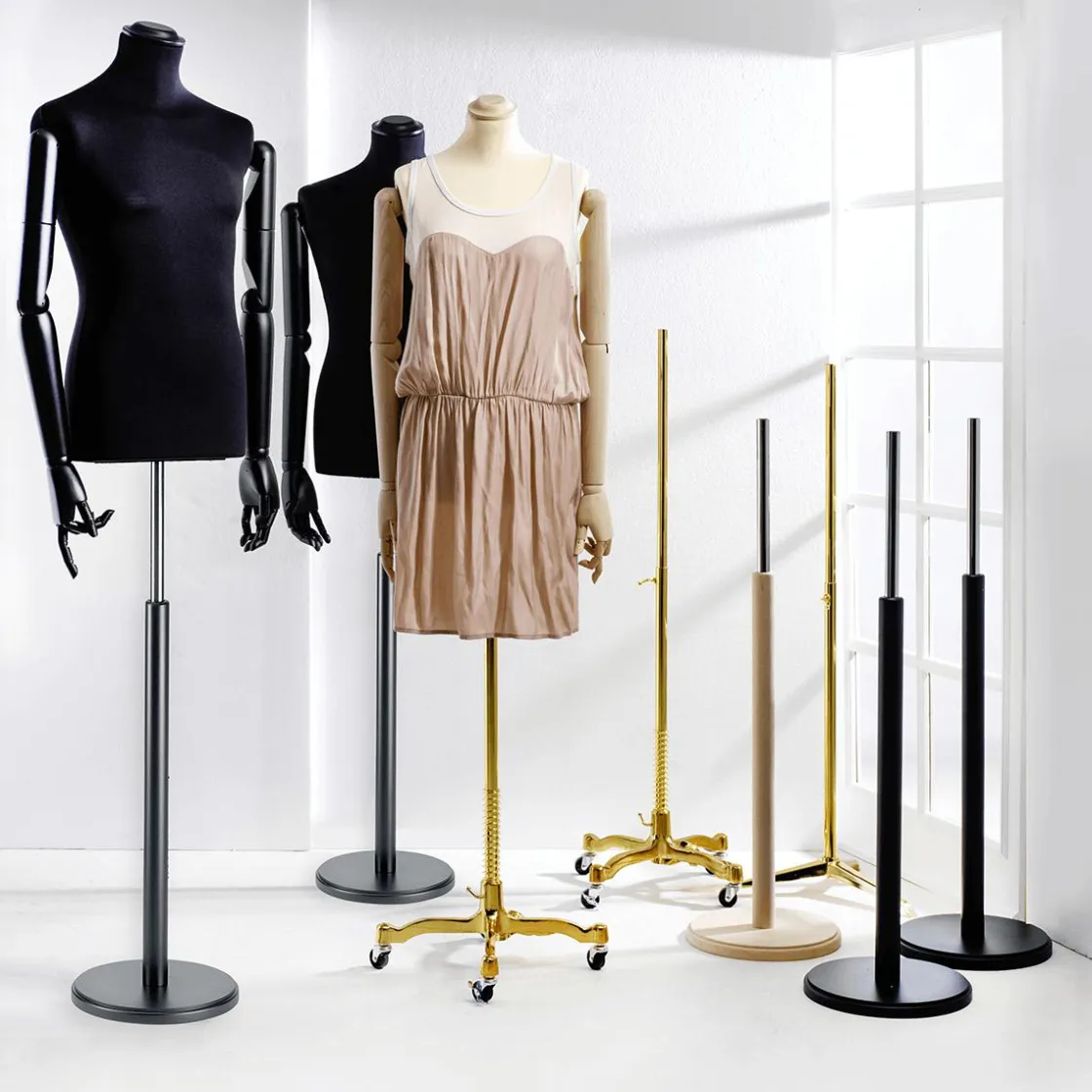 DecoWoerner Bustos De Costura>Soporte Para Bustos Sobre Ruedas,